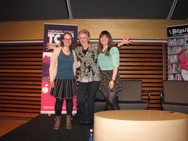 Raina Telgemeier, Lynn Johnston and Kate Beaton 2.JPG