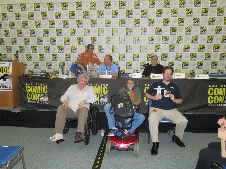 Fan vs Pro Comic Trivia - Peter Svennson, Derek McCaw, David Oakes, Tom Galloway, Elliot S! Maggin, Len Wein and Glenn Hauman.JPG