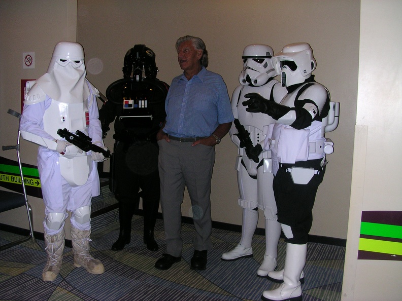 David Prowse with Star War Cosplayers.JPG