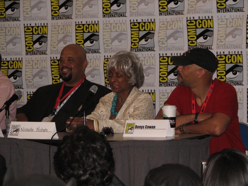 Black Panel - Jimmy Diggs, Nichelle Nichols and Denys Cowan.JPG